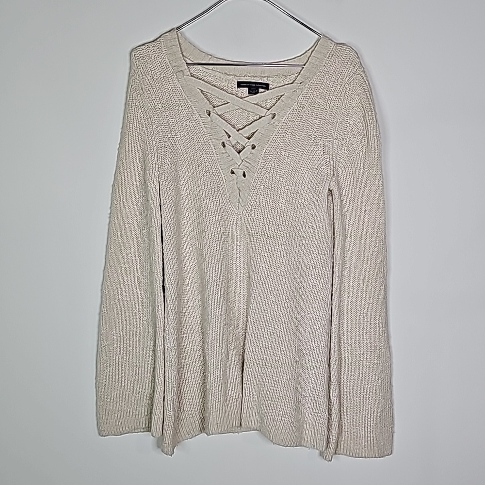 American Eagle small cream sweater